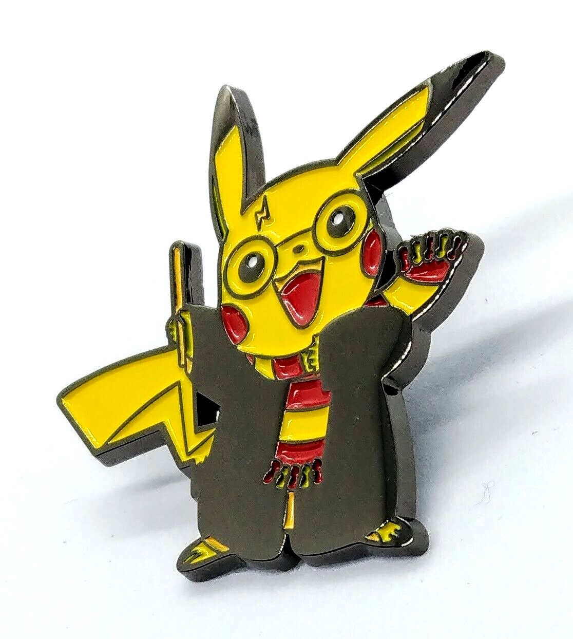 PIKACHU AS HARRPY POTTER PIN (Cool Reflective Robe) Pokemon Wizard Enamel Brooch