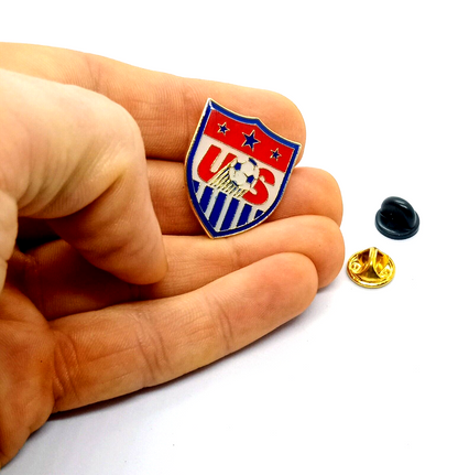 UNITED STATES SOCCER PIN Soccer FIFA National Team USSF Gift Enamel Lapel Brooch