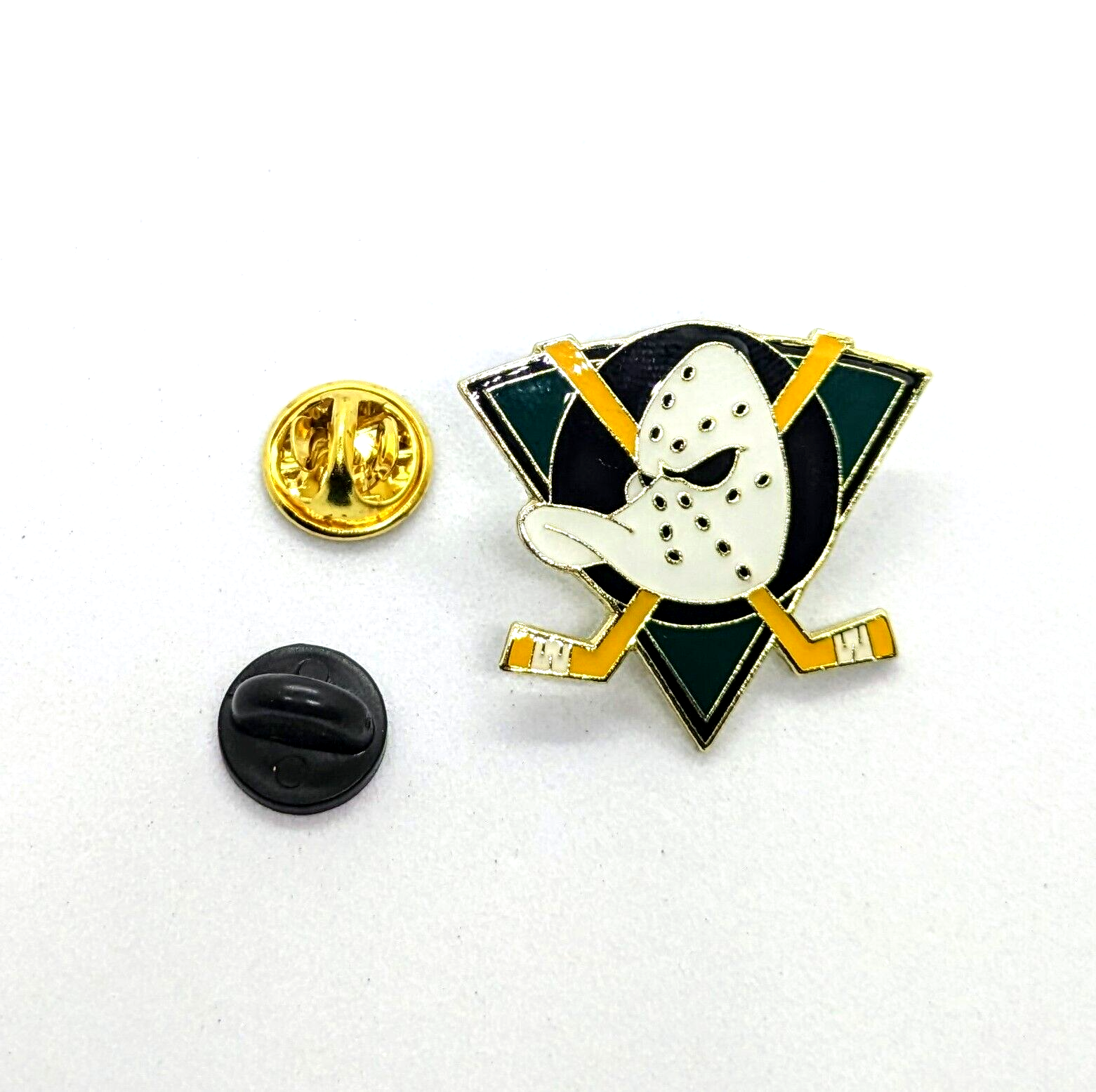 ANAHEIM DUCKS PIN Hockey NHL Mighty Ducks Gift Enamel Hat Backpack Lapel Brooch