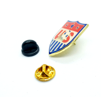 UNITED STATES SOCCER PIN Soccer FIFA National Team USSF Gift Enamel Lapel Brooch