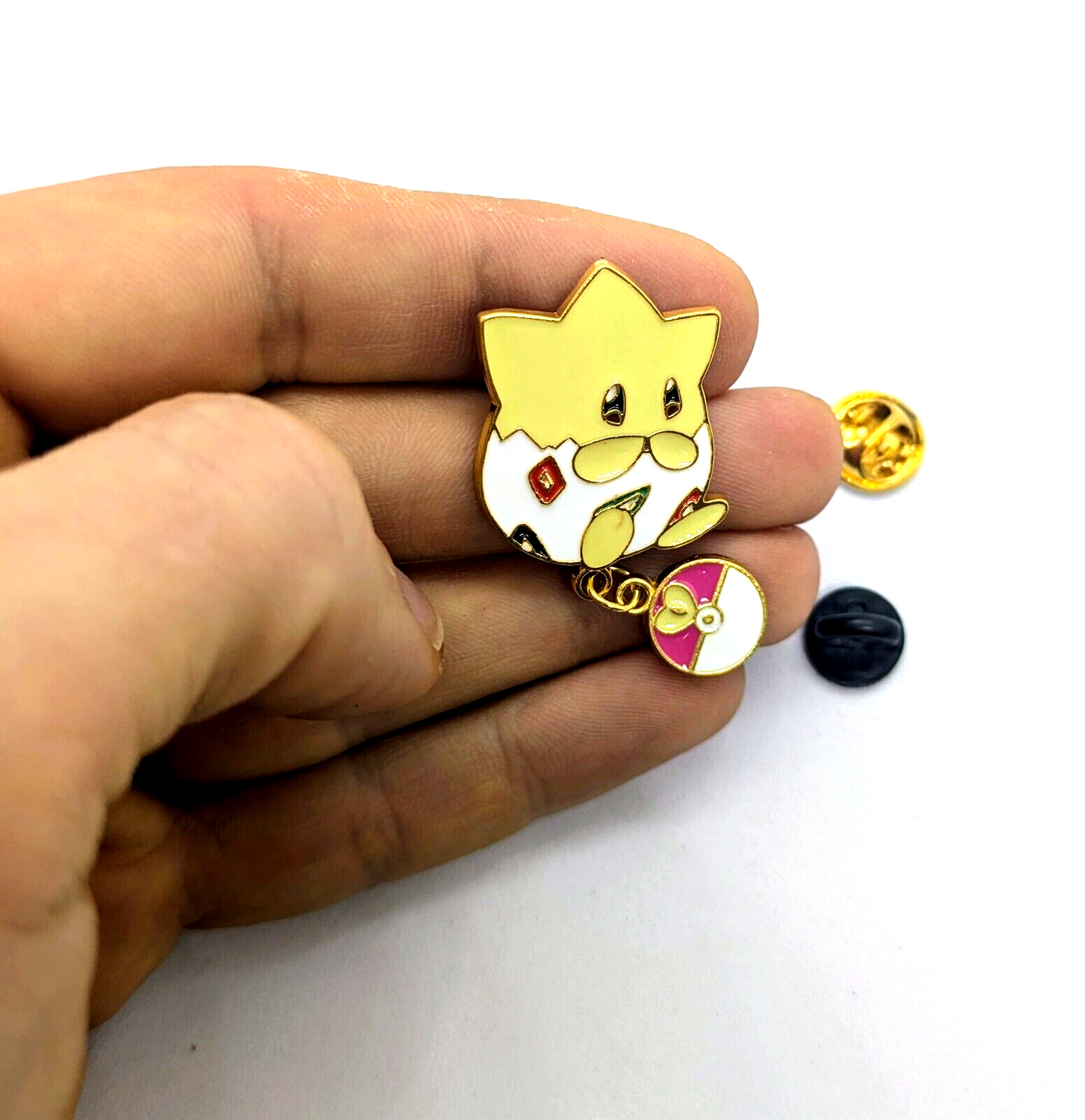 TOGEPI "DANGLING BALL" PIN Pokemon #152 Enamel Lapel Brooch (Cool Gift!)