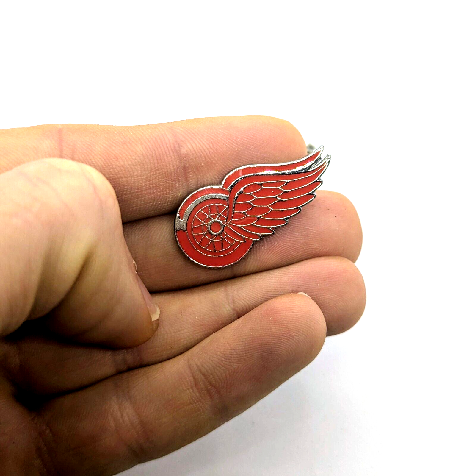 DETROIT RED WINGS PIN Hockey NHL Team Gift Enamel Hat Backpack Lapel Brooch