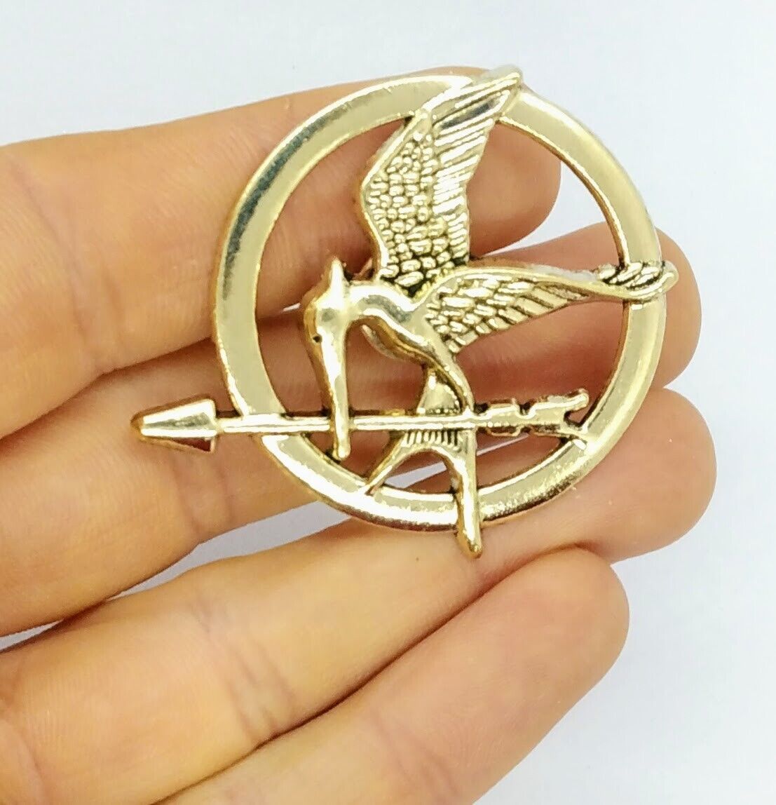 MOCKINGJAY PIN (Gold) Hunger Games Lapel Brooch Mocking Jay Badge