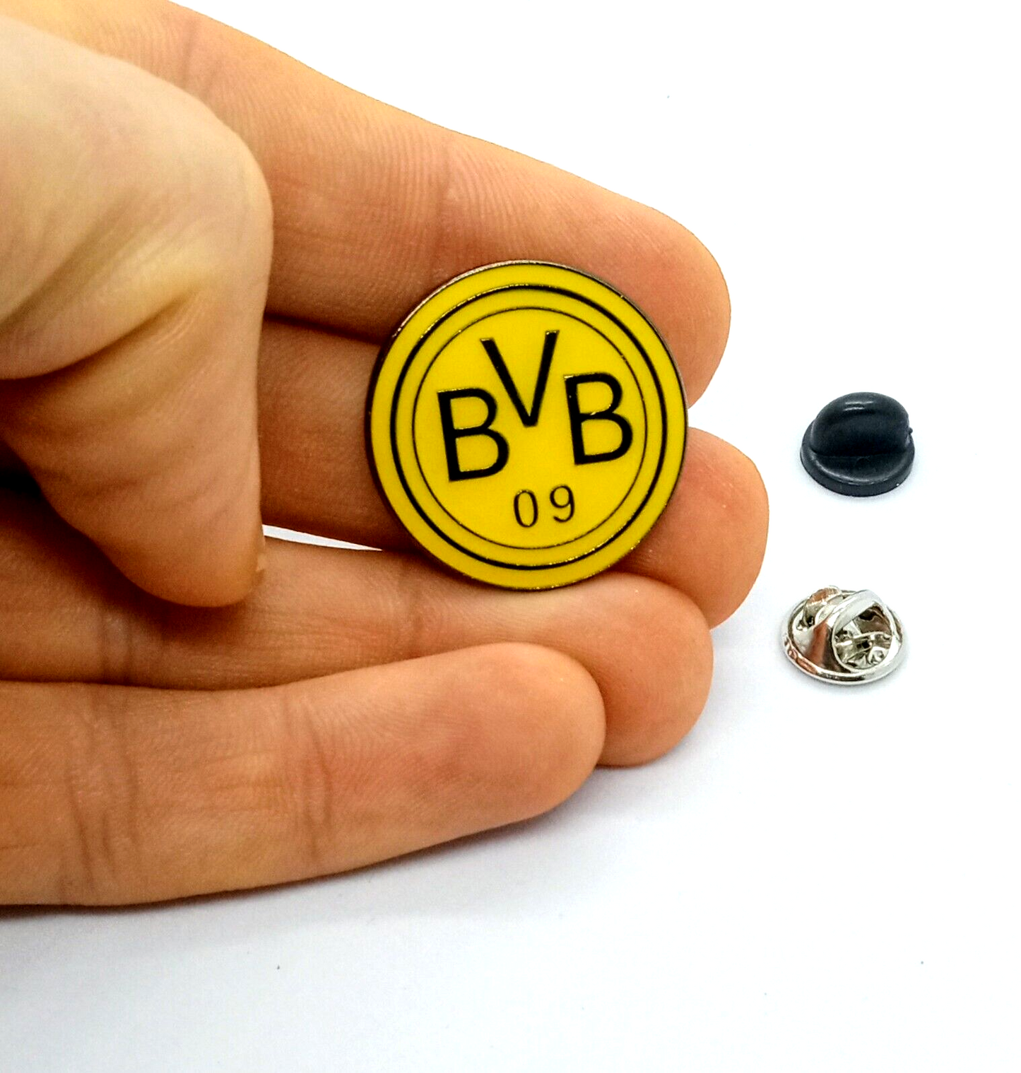 BORUSSIA DORTMUND PIN Soccer UEFA/Bundesliga Club Gift Enamel Hat Lapel Brooch