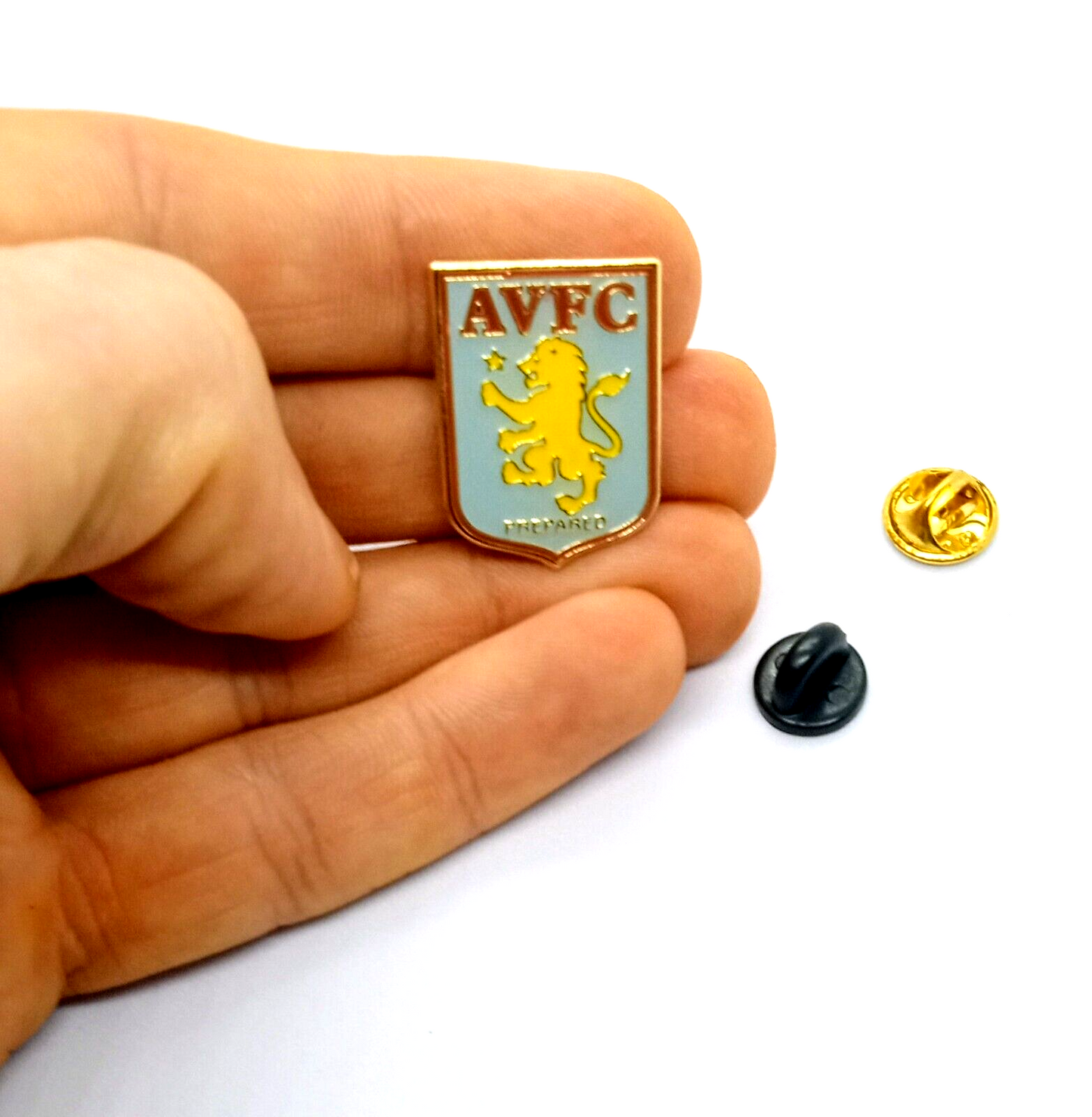 ASTON VILLA F.C. PIN Soccer Premier League Club Gift Enamel Hat Lapel Brooch