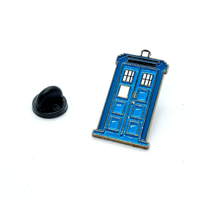 DR. WHO PIN Phone Booth Time Lord BBC TV Show Cool Gift Enamel Lapel Brooch