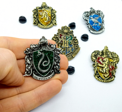 HARRY POTTER CREST PIN SET (5pcs) Hogwarts & House Emblems Enamel Brooch Lot