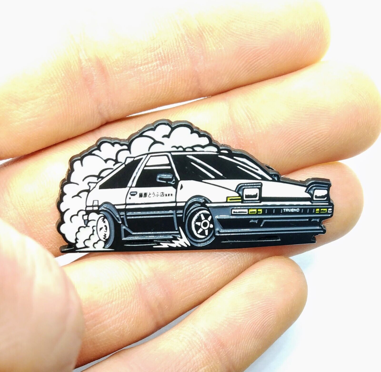 DeLOREAN DMC-12 PIN Smoking Back To The Future Car Gift Enamel Lapel Brooch