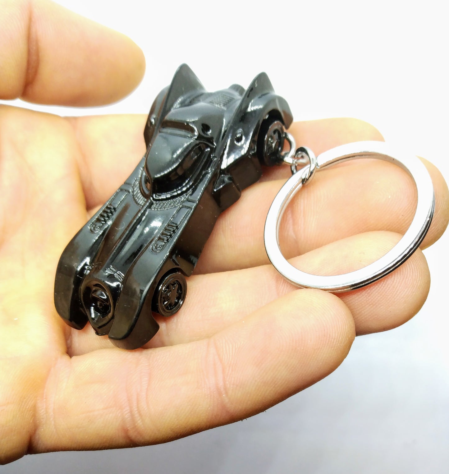 BATMOBILE KEYCHAIN Black Batman Metal Car Comic Superhero Key Chain/Keyring