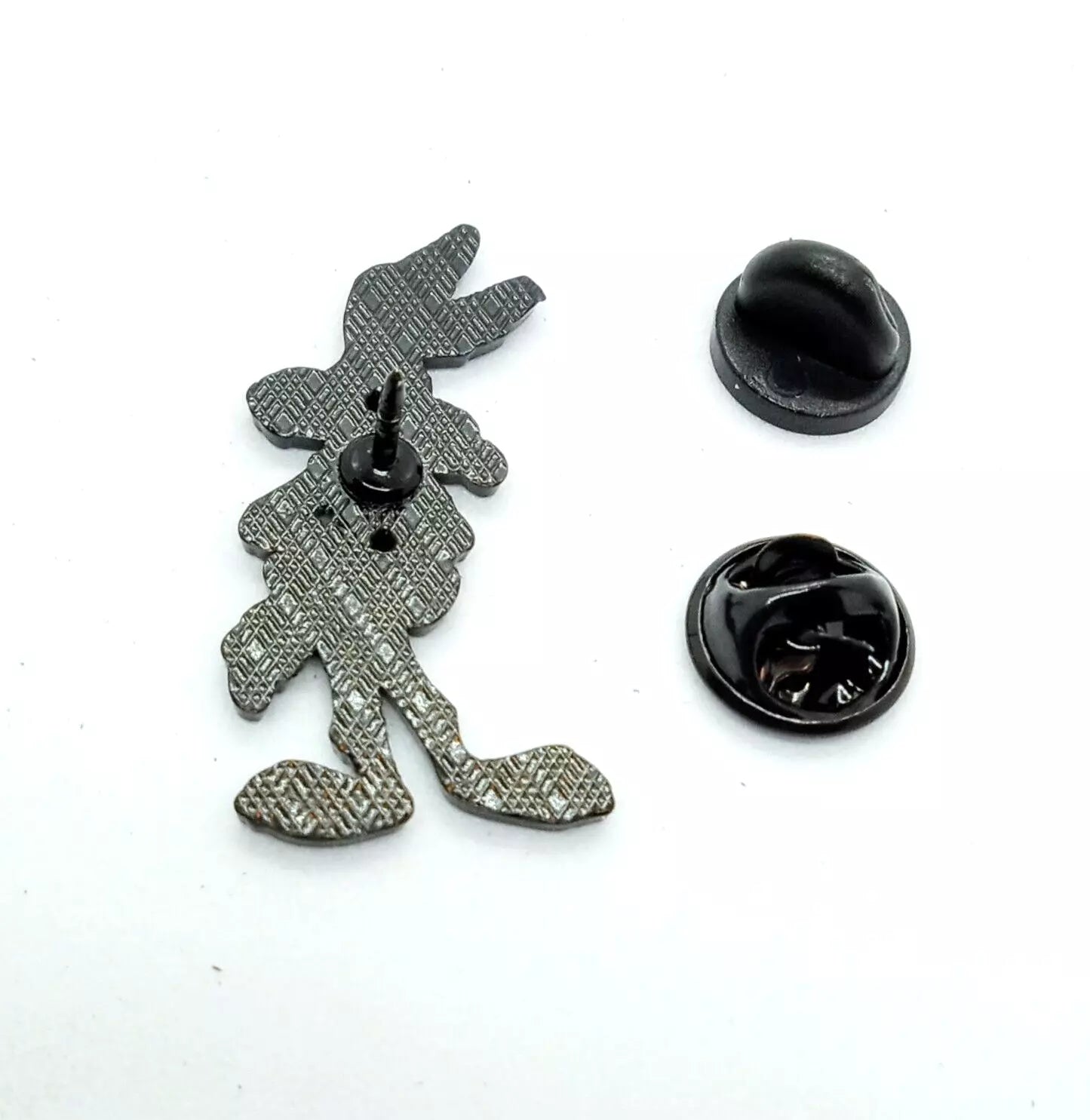 WILE E. COYOTE PIN Looney Tunes Warner Bros. Classic Cartoon Enamel Lapel Brooch